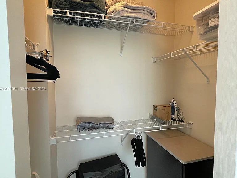 2000 N Bayshore Dr #525 — Photo 24