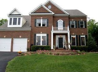 7207 White House Dr, Springfield, VA 22153