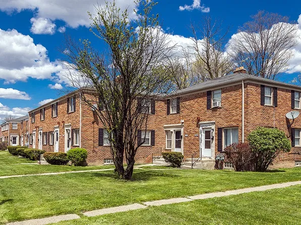 Franklin Village Apartments