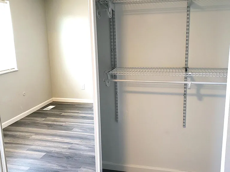 5470 Brook Point Rd — Photo 18