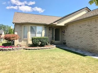 45730 Ashwood Ln, Macomb, MI 48044