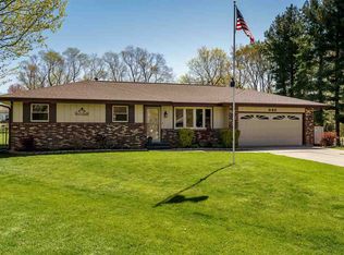 948 Candy Ct, Machesney Park, IL 61115