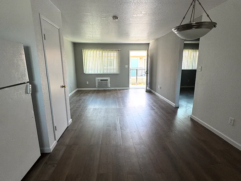 2622 Roeding Rd #M — Photo 3