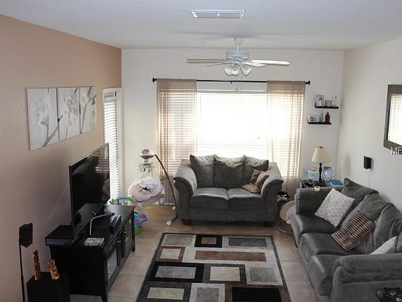 5th image of 2406 Grand Central Pkwy APT 11