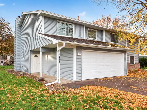 1227 Polk St S, Shakopee, MN 55379