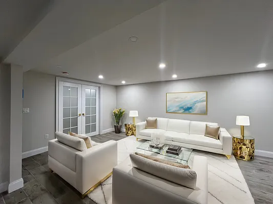 Rented by Mae Equities | media 1