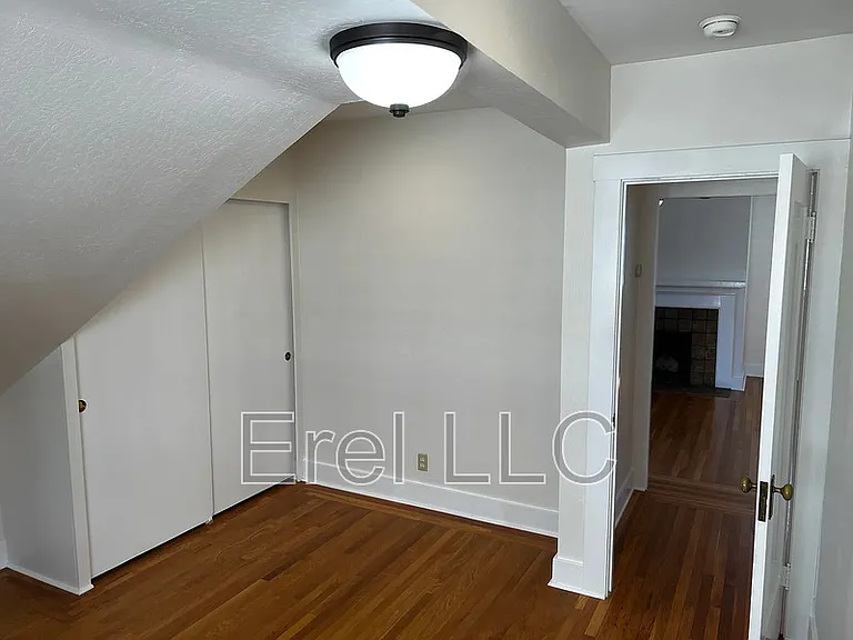 2521 Ashby Ave — Photo 7