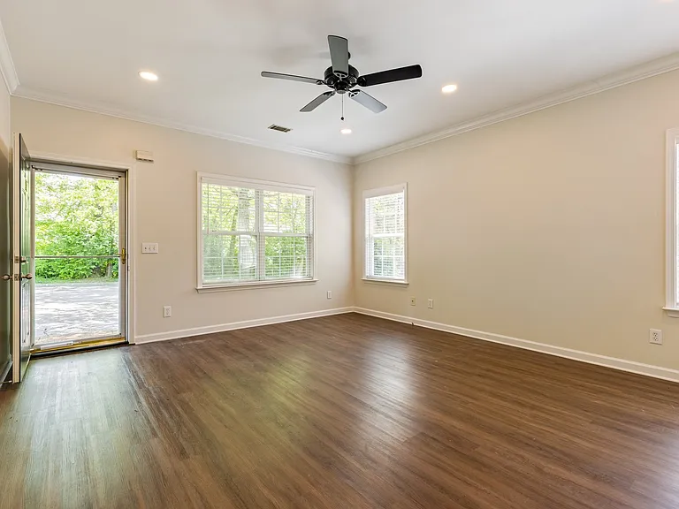 1311 Cashmere Dr — Photo 8