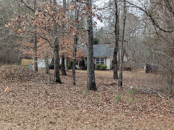 2nd image of 48 Fawn Dr