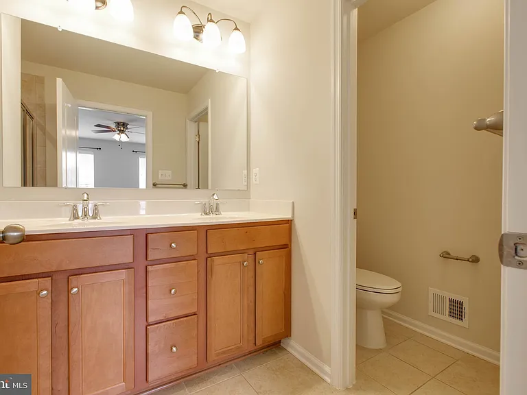 1022 Linden Dr — Photo 26