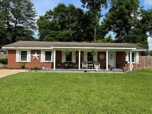 1101 Doren Dr, Eufaula, AL 36027