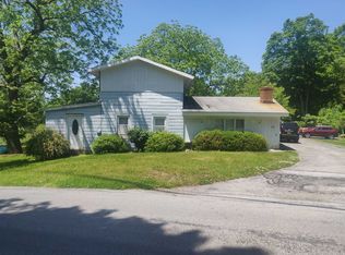 49 Pine Hill Rd, Pleasant Valley, NY 12569