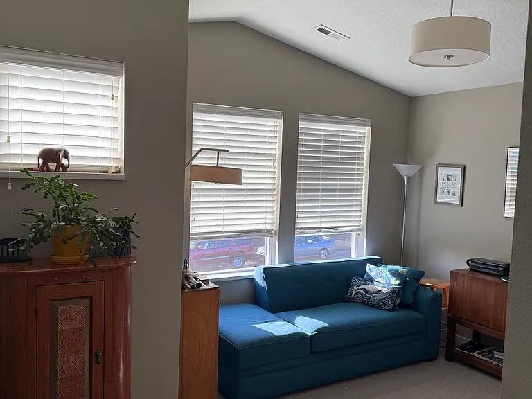 1559 NE 72nd Ave — Photo 11