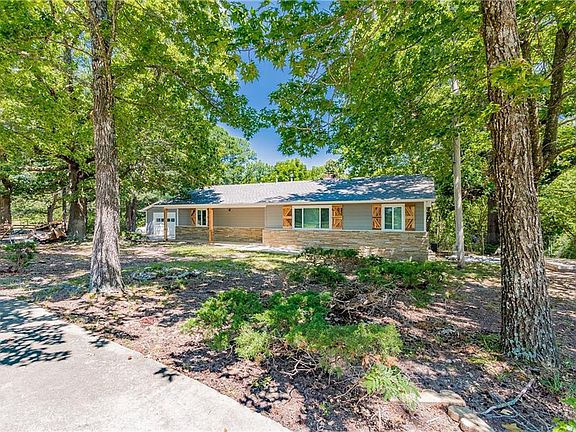 3rd image of 10490 Virden Ln