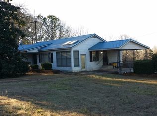 449 County Road 690, Roanoke, AL 36274