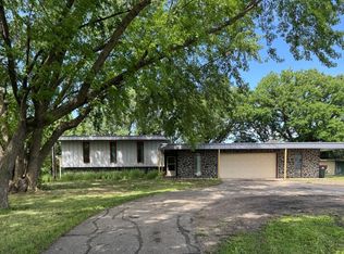 1004 S Ramsey St, Redwood Falls, MN 56283