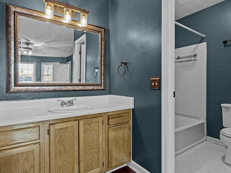 6824 Saint Julian Way — Photo 20