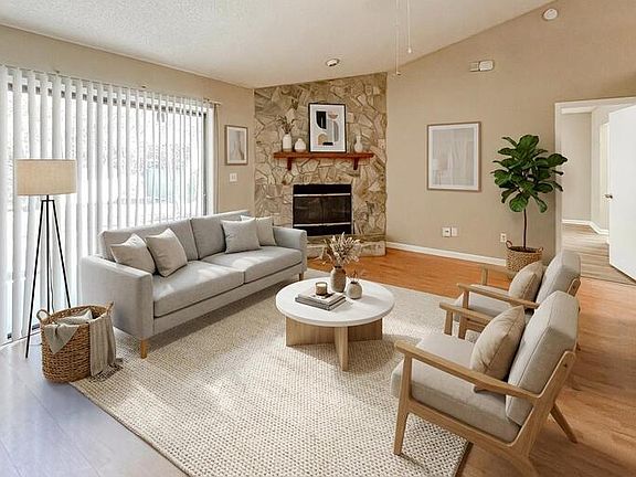 5th image of 7901 Winterwood Cir N
