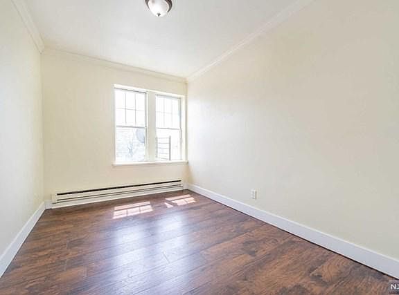 5th image of 248 Clendenny Ave APT 5