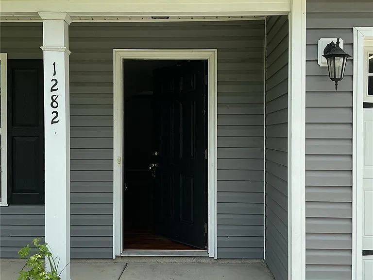 1282 Golf Course Rd — Photo 3