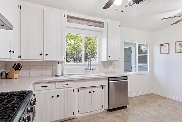4 bed, 1732 sqft, $3,400 — Photo 4