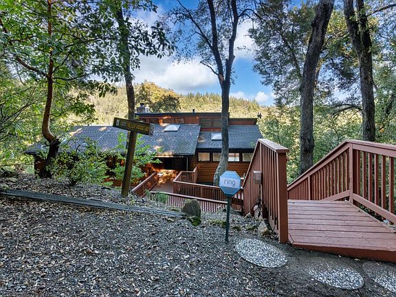 3rd image of 22125 Miller Ridge Rd