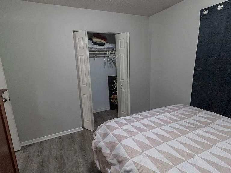204 Wheaton Ct — Photo 15