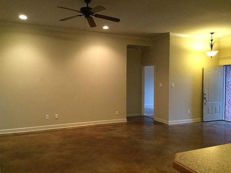 5507 Village Loop — Photo 4