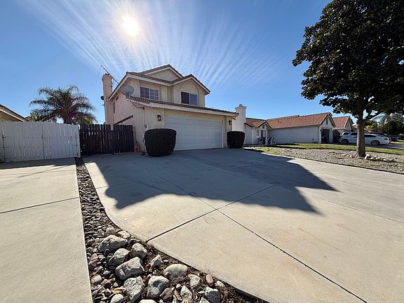 3rd image of 25343 Ceremony Ave