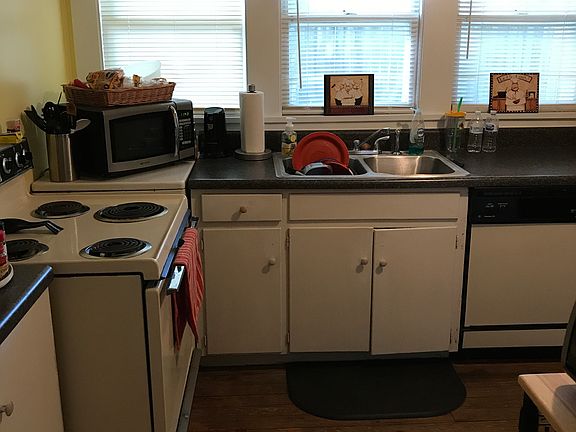 4th image of 124 W Grace Ave