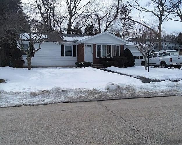 1st image of 81 Woodview Dr