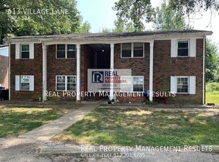 613 Village Ln APT 19, Newburgh, IN 47630
