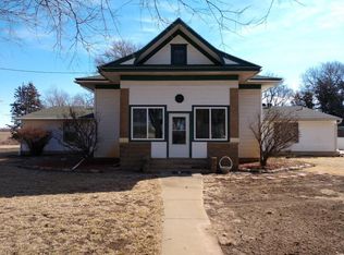 948 N 135th Rd, Minneapolis, KS 67467