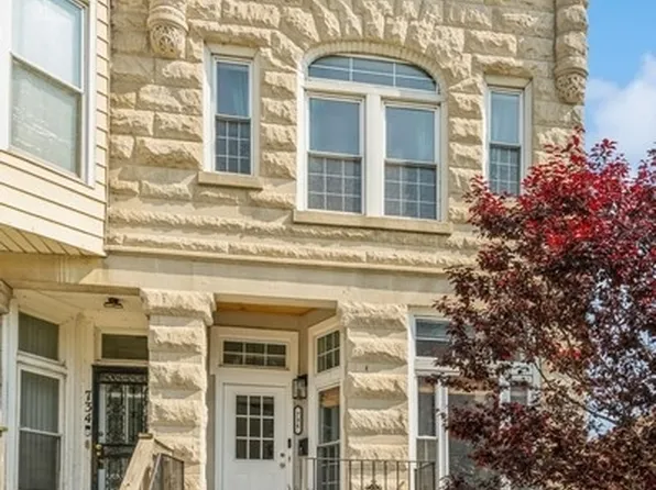 736 E 42nd St, Chicago, IL 60653