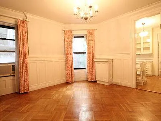 Rented by Kian Realty | media 40