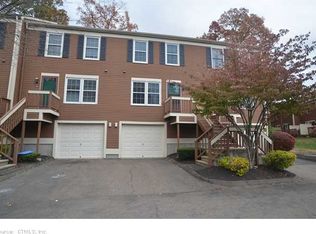 49 Foxbridge Village Rd, Branford, CT 06405