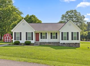 1292 Briarwood Dr NE, Dalton, GA 30721