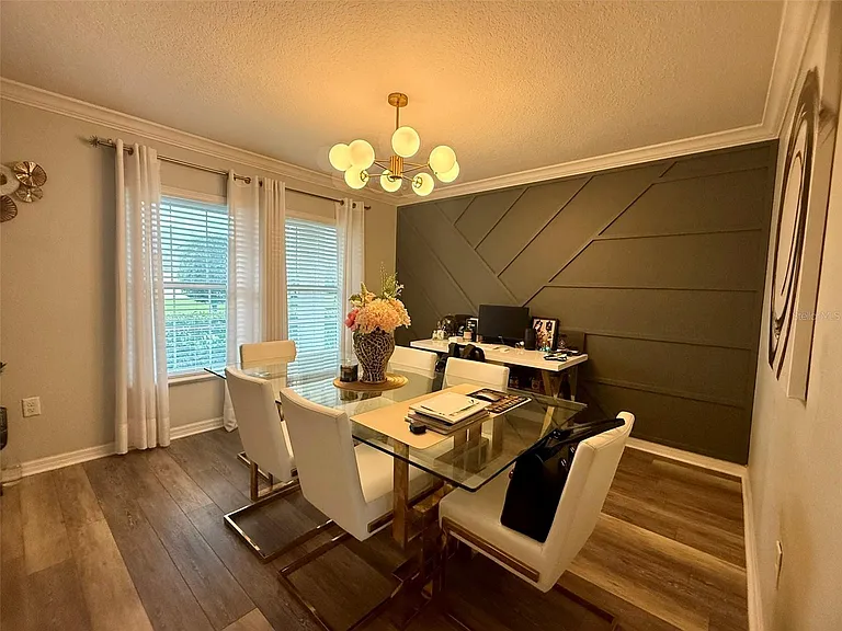 1103 Alta Vista Dr — Photo 10