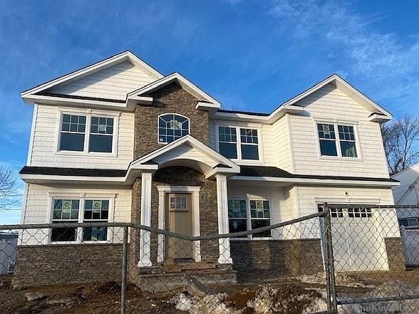 1st image of 51 Sunrise St