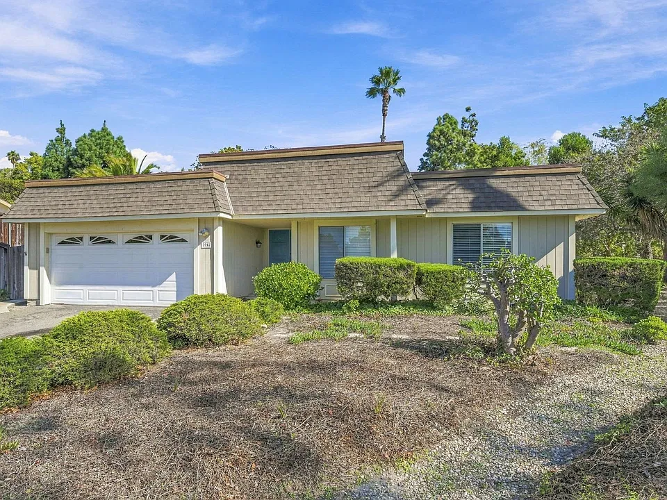 2042 Valley Rd