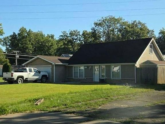 2nd image of 5116 Lahmeyer Rd
