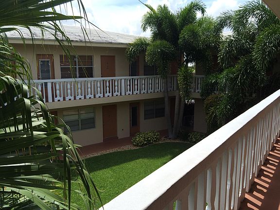 2nd image of 2110 NE 39th St APT B7
