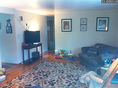 3rd image of 157 Stanton Ave