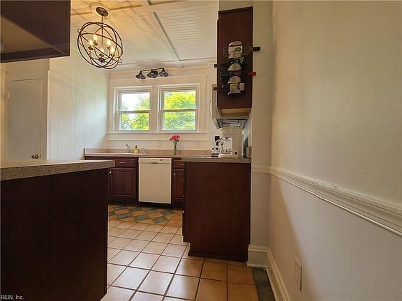 5th image of 1313 Magnolia Ave