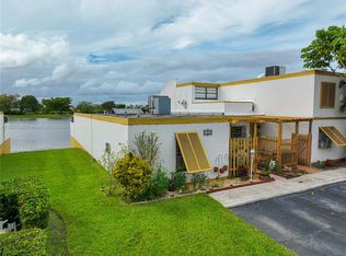 1382 SW 131st Place Cir E, Miami, FL 33184