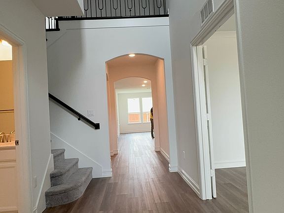 3rd image of 1820 Whispering Pines Dr