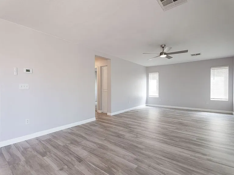 1109 Devon Downs Ave — Photo 7
