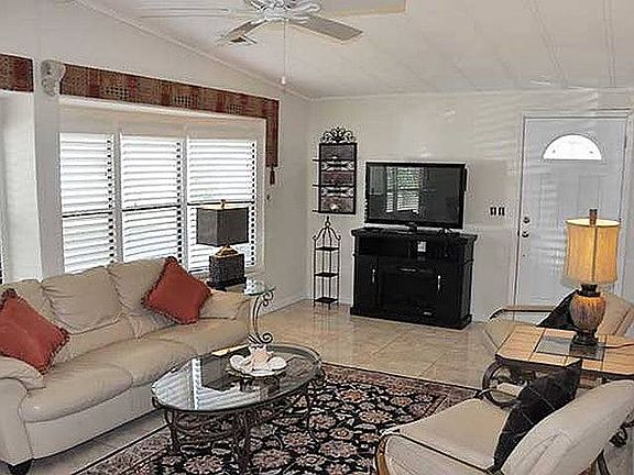 5th image of 2162 Congressional Dr #721