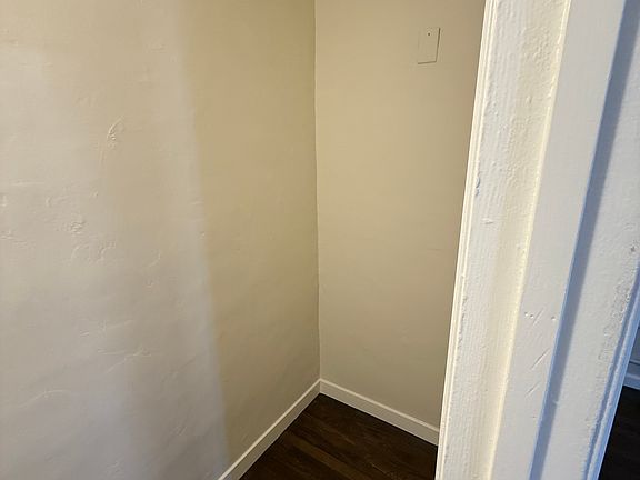 3rd image of 349 38th St APT 98