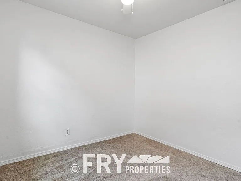 3446 N Adams St — Photo 20